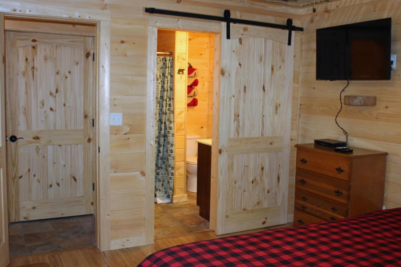 Spacious Downtown Condo Walking Distance To Downtown Gatlinburg Sleeps 6 Guests מראה חיצוני תמונה